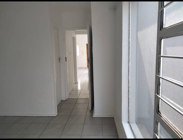 2 BEDROOM FLAT FOR SALE IN RADIOKOP